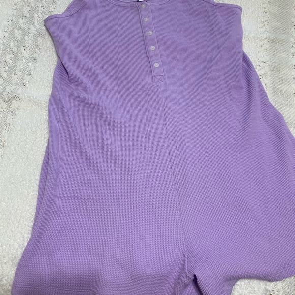 One piece romper - Picture 3 of 3